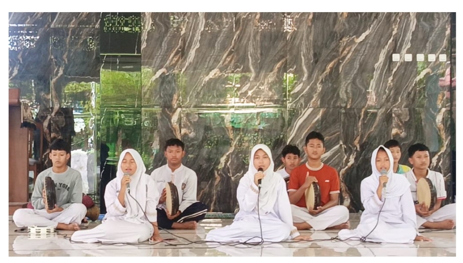 Ekstrakurikuler SMP Negeri 9 Kota Cirebon “Marawis Didik Siswa Religi dan Menghayati Agama”