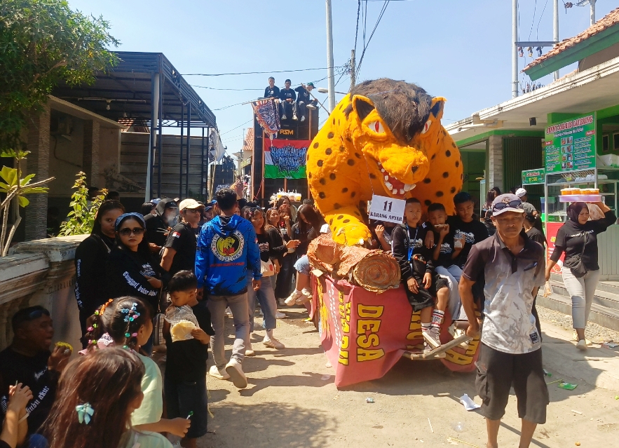 Pesta Laut Desa Waruduwur “Ribuan Warga Tumpah Penuhi Karnaval Seni dan Budaya”